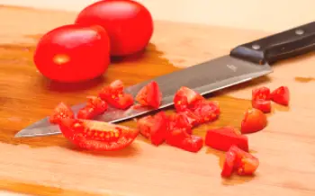 Prečo si vybrať odroda paradajok Novice Tomato