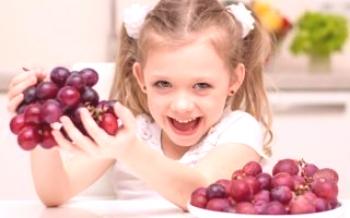 Regras para a introdução de uvas na dieta das crianças